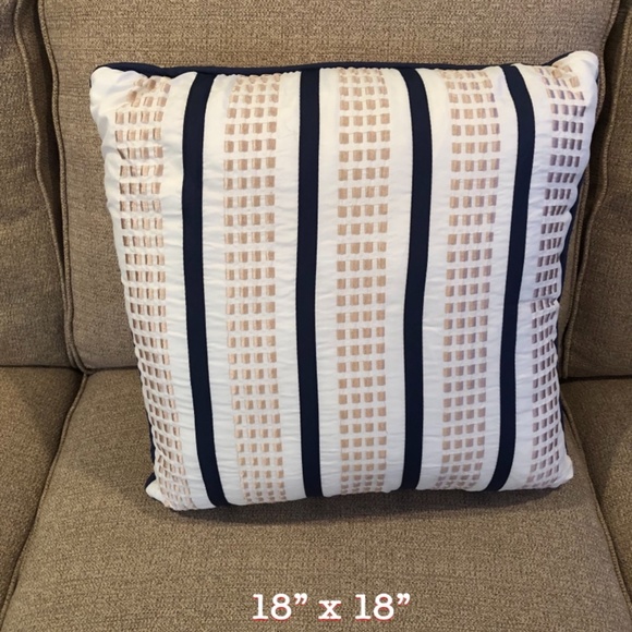 Blue Beach Accent Pillow Collection NWOT - Picture 4 of 5